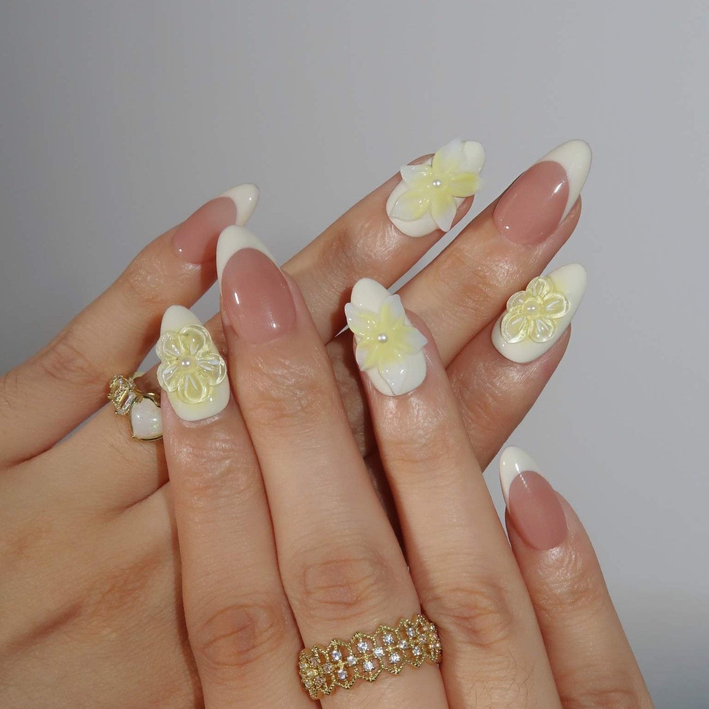 Daisy (Press-On Nails hechas a Mano)