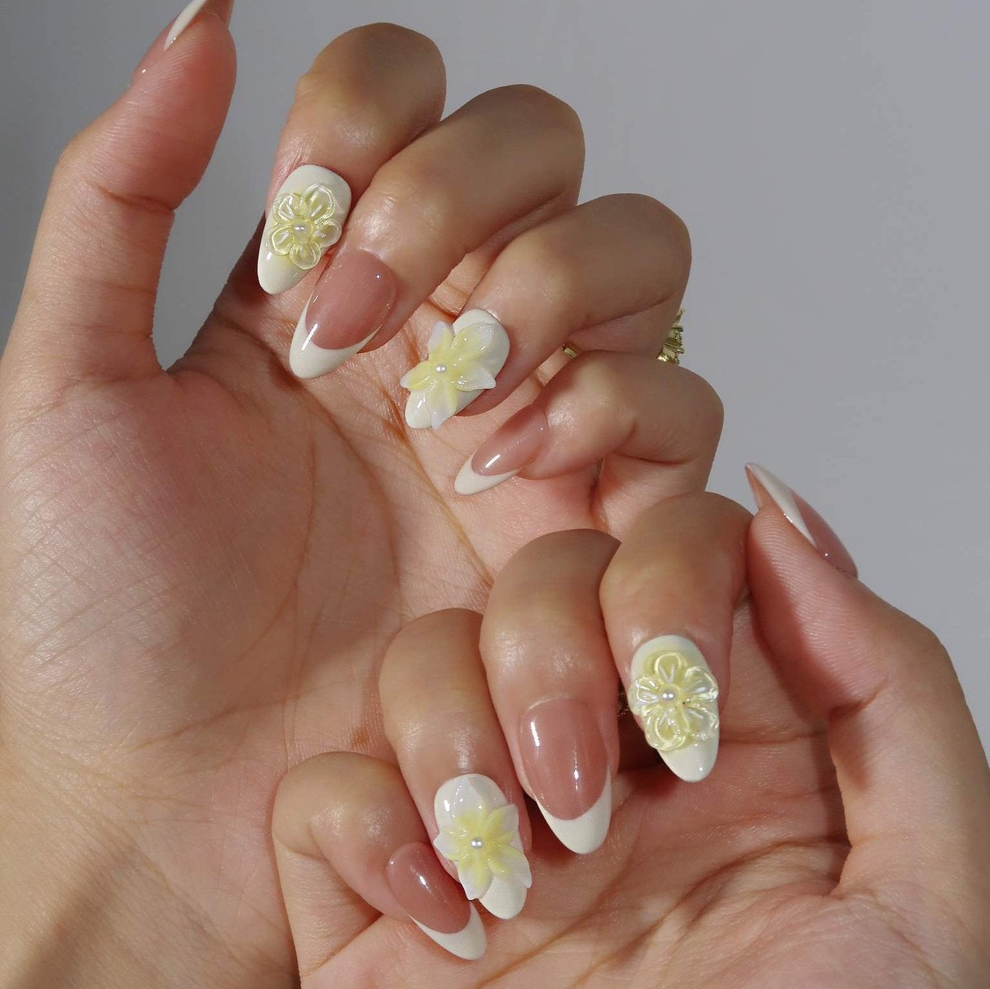 Daisy (Press-On Nails hechas a Mano)