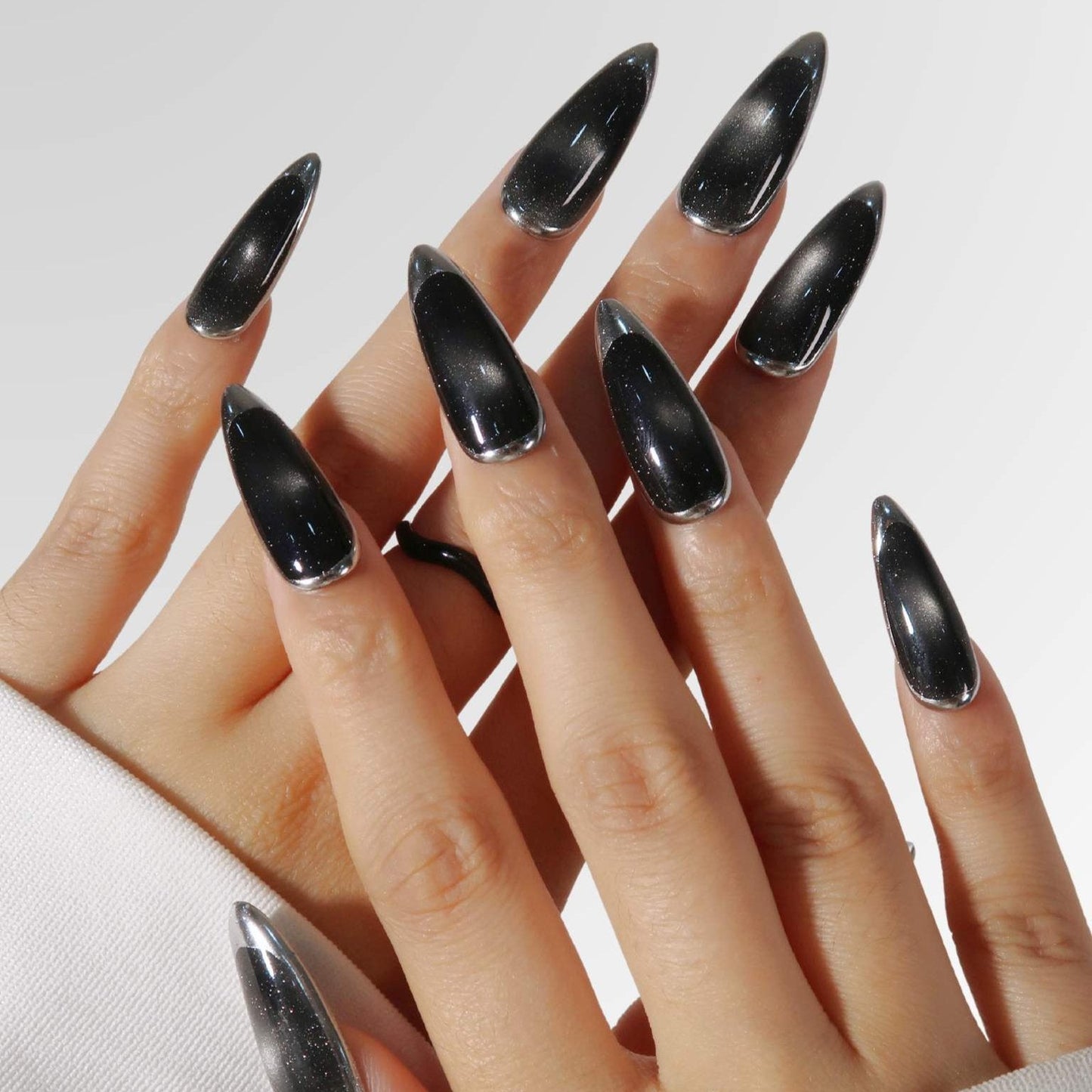 Black Noir (Press-On Nails hechas a Mano) (copia)