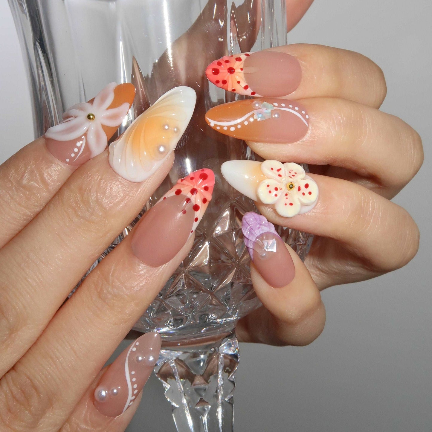 Coral (Press-On Nails hechas a Mano)