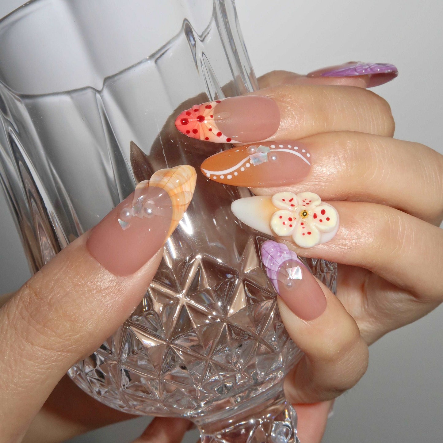 Coral (Press-On Nails hechas a Mano)