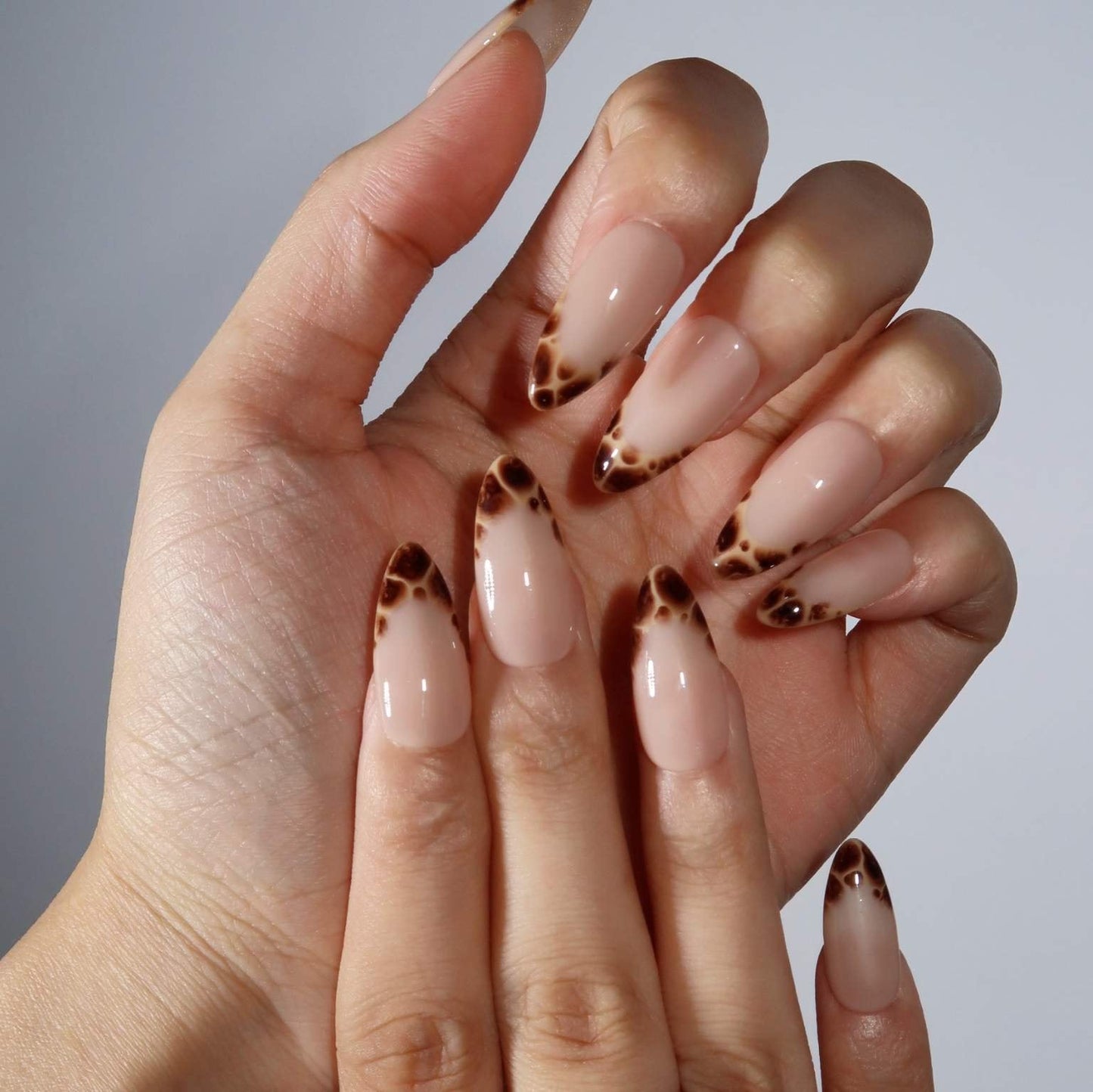 Safari (Press-On Nails hechas a Mano)