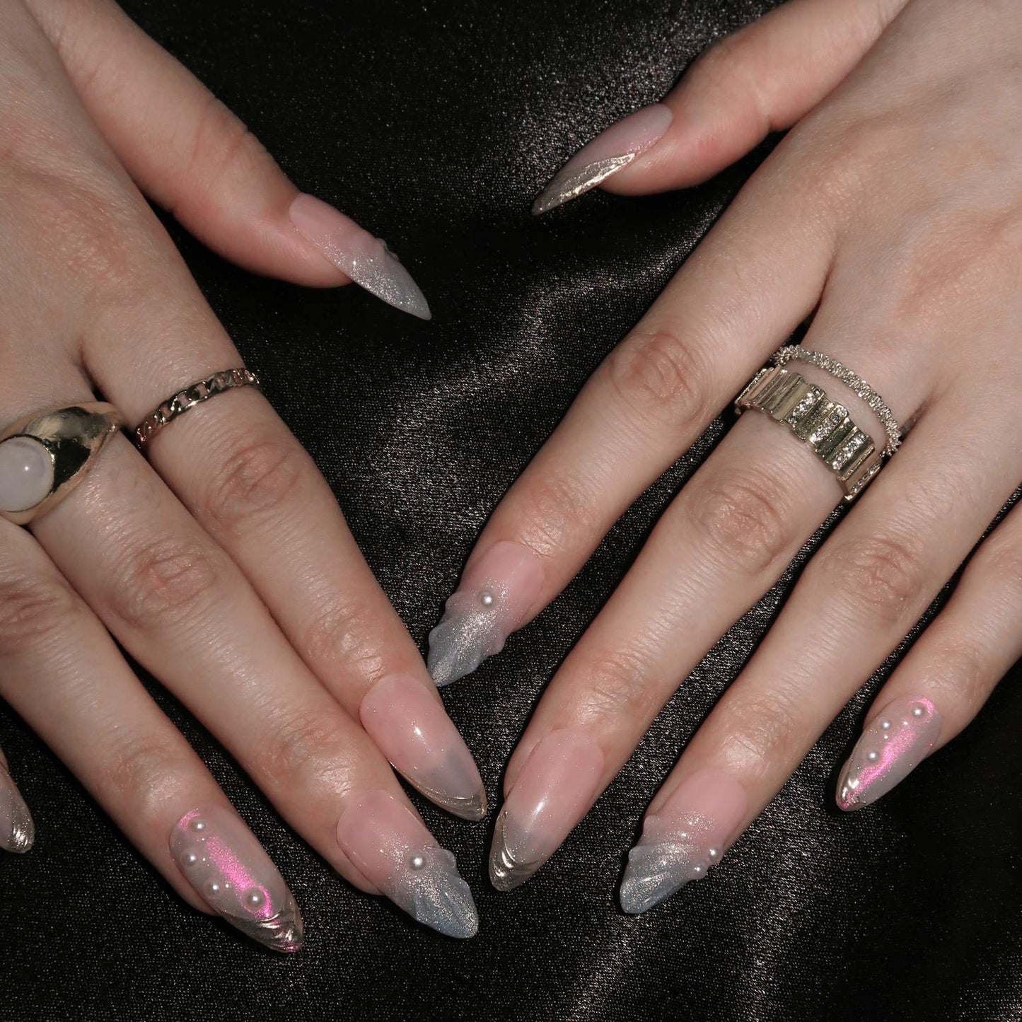 Adara (Press-On Nails hechas a Mano)